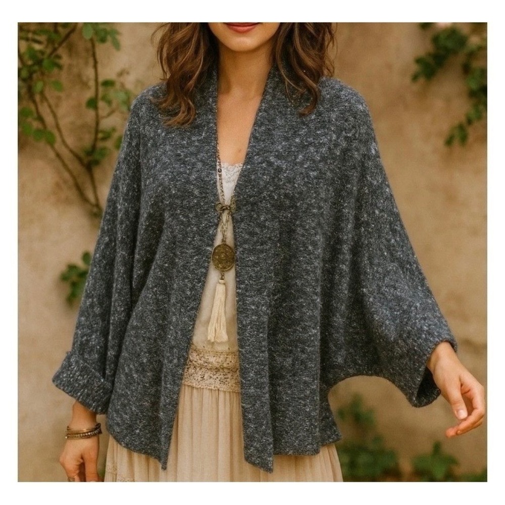 Spanner Heathered Knit Boho Cardigan M Gray Blue Flared Sleeve Soft Cozy